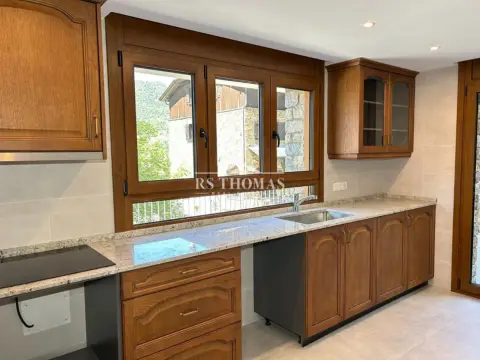 Maison 4 chambres à vendre à Aixirivall, Sant Julià de Lòria · 50 sur 60