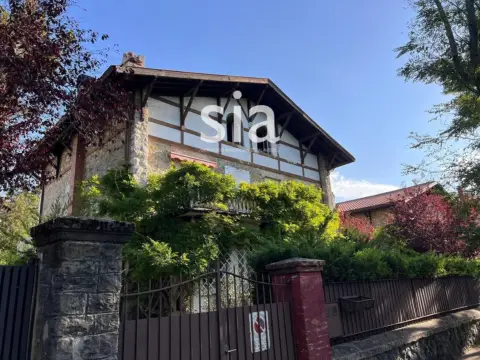 Chalet en calle de Bizkaia