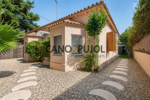 Casa en calle Dandalusia