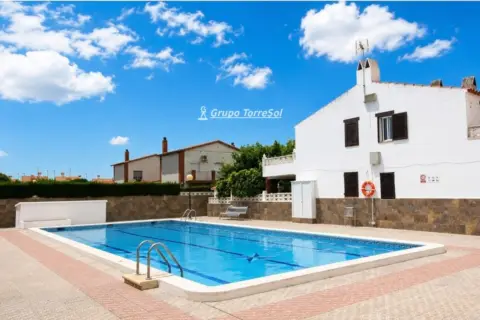 Piso en Carrer de la Cala Justell
