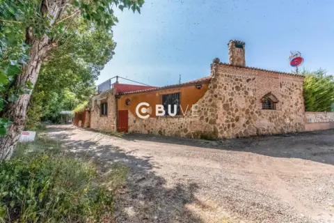 Chalet en La Overuela