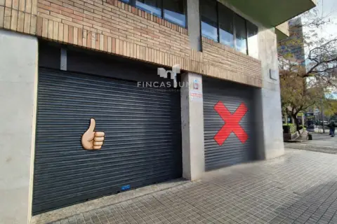 Local comercial en Avinguda del Carrilet, 16