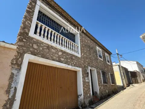 Casa en Castejón