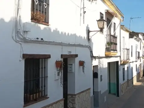 Casa en calle Dr Lopez Carvajal y Palom