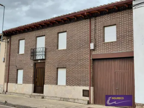 Casa en Ambasaguas de Curueño