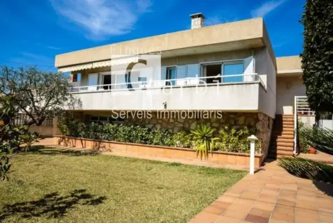 Chalet en Carrer del Migjorn