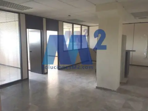 Oficina en Zona Industrial