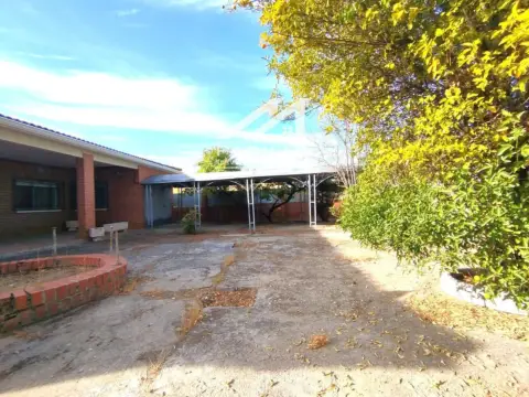 Chalet en Escalona