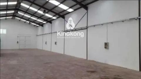 Nave industrial en P.I. El Guijar