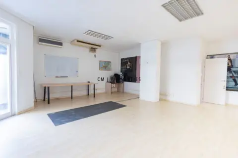 Local comercial en calle de Teodoro Llorente