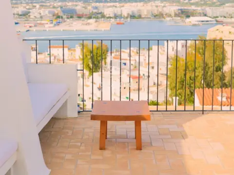 Ático en Dalt Vila