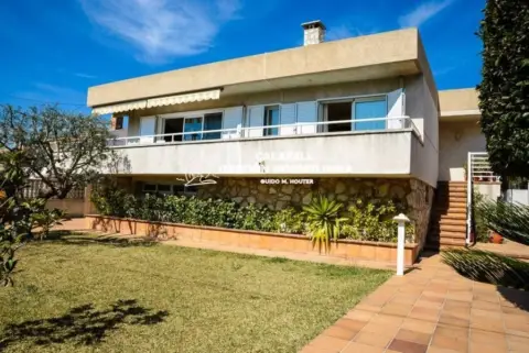 Chalet en Carrer del Migjorn