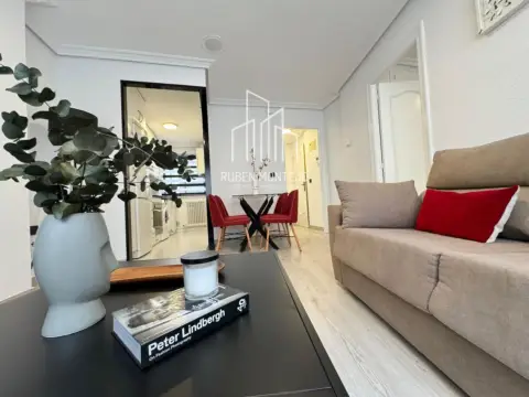 Apartamento en calle de los Libreros