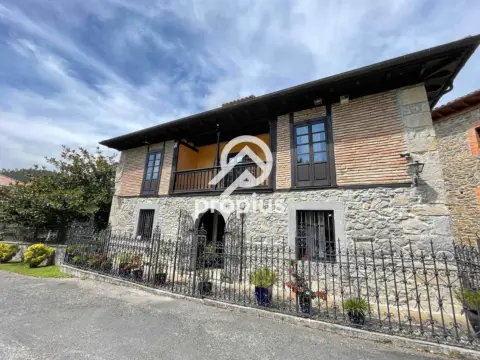 Casa en calle Rales