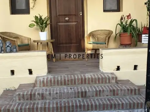 Casa en Carrer 302