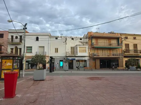 Edificio en Carrer d'Antoni Roig