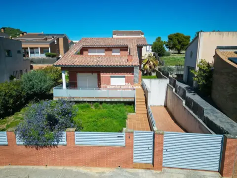 Chalet en Carrer de la Sanera