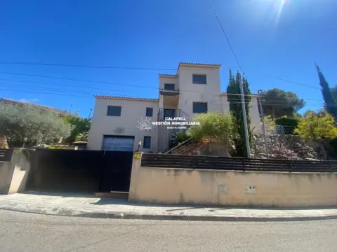 Casa en Carrer del Gessamí