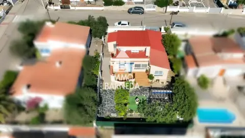 Casa – Banyeres del Penedès, Casa Roja, Baix Penedès