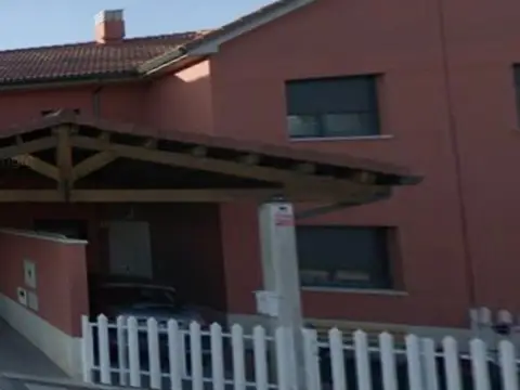 Casa adosada en Herrera de Duero