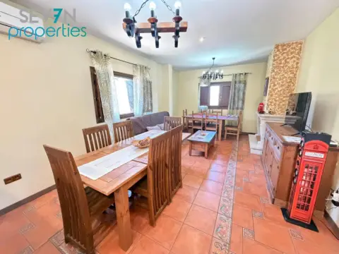 Chalet en calle de Amberes