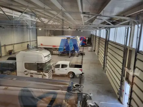 Nave industrial en Trobajo del Camino