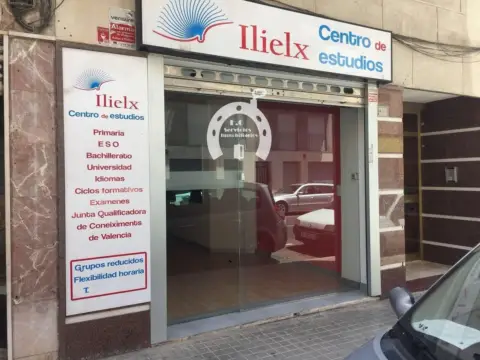 Local comercial en Sector Quinto