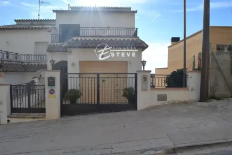 Casa pareada en Segur de Calafell