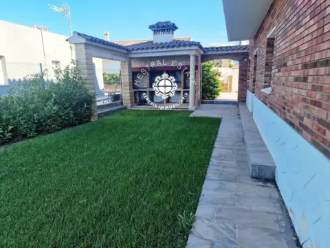 Chalet en Urb. Mediterraneo