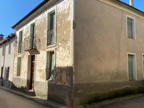 Casa en Quintanilla de Trigueros