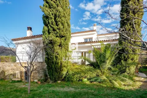 Chalet en Carrer d'Aristòtil, 27