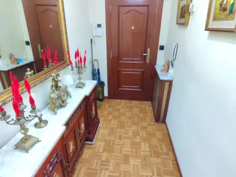 Piso en calle Cerrada