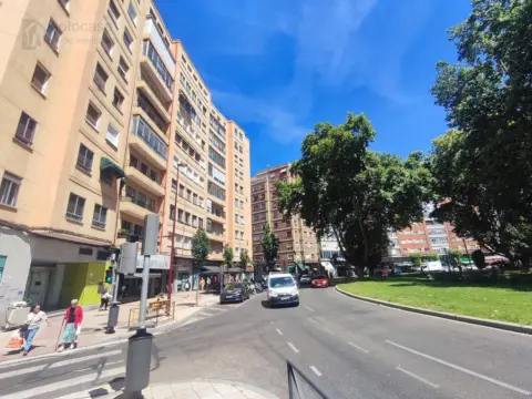 Piso en Plaza Circular, 12