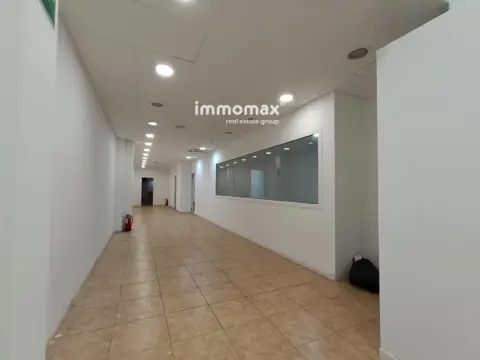 Local comercial en La Plana