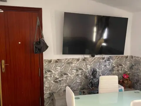 Piso en Nuevo Parque-Los Rosales-Tráfico Pesado