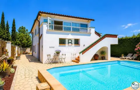 Chalet en Carrer del Castanyer, 18