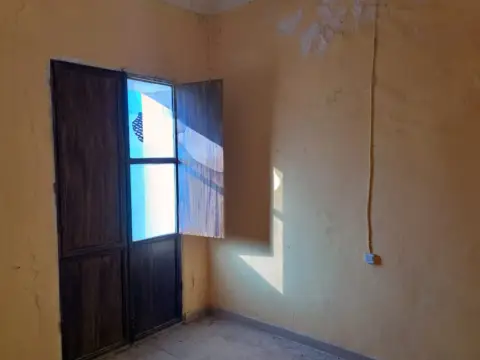 Casa en calle de Guadix