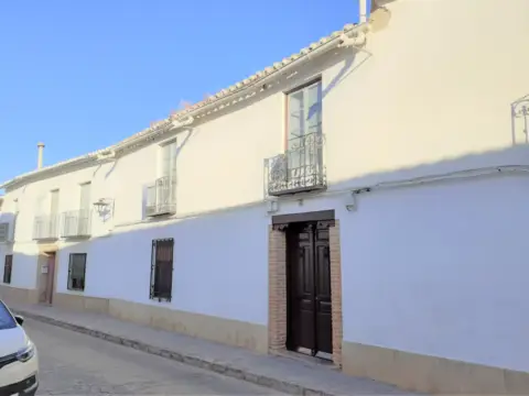 Casa en calle de Santa Ana