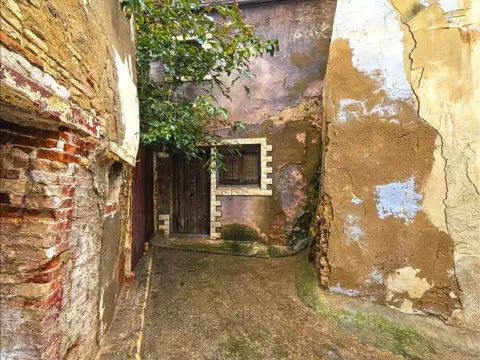 Casa en calle S Juan Baja