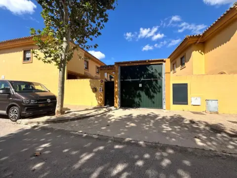 Casa adosada en calle Antonio Gala