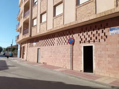 Local comercial en calle de los Pablos