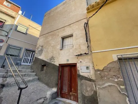 Piso en calle de las Revueltas