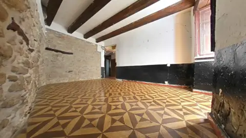 Casa en calle de los Cantones