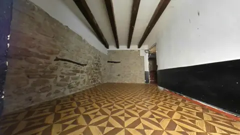 Casa en calle de los Cantones