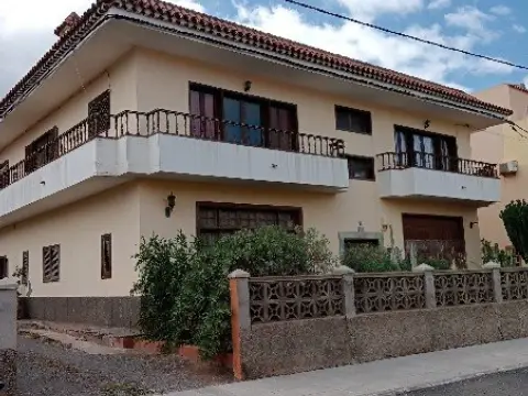 Piso en calle El Cruce