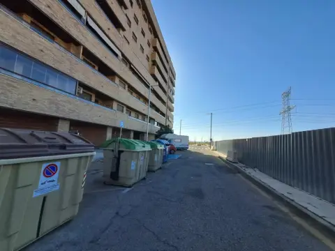Garaje en calle El Quiñon