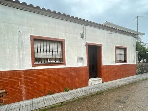 Casa adosada en calle Extremadura