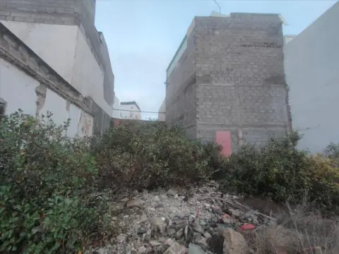 Terreno en calle de la Pasión