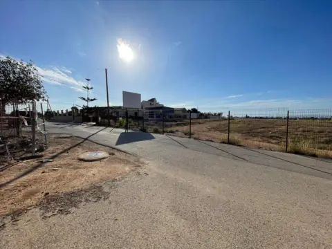 Terreno en calle Einstein -Cachimanes