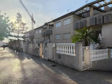 Casa en calle Puerto Pizarro
